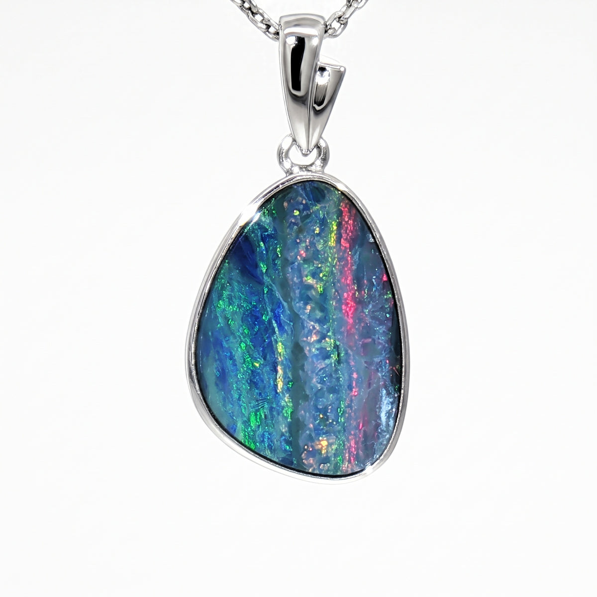 10K White Gold Doublet Opal Pendant 3.70CT