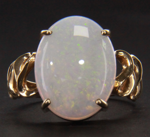 14 Karat Yellow Gold Crystal Opal Ring 020779