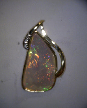 Crystal Opal Pendant 181203